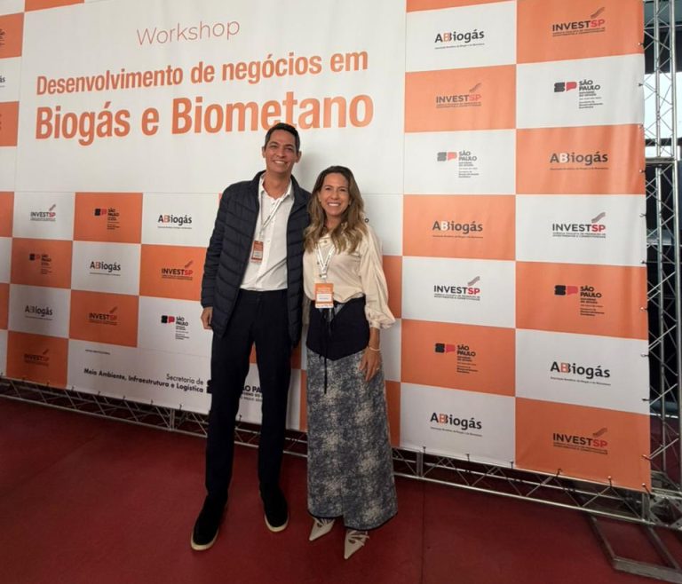 Luciano Vilas Boas (Diretor Presidente) e Manuela Kayath (Presidente do Conselho de Administração) em evento promovido pela Abiogás e pela InvestSP